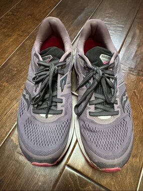 Saucony Women's Lavender and Gray Running Shoes